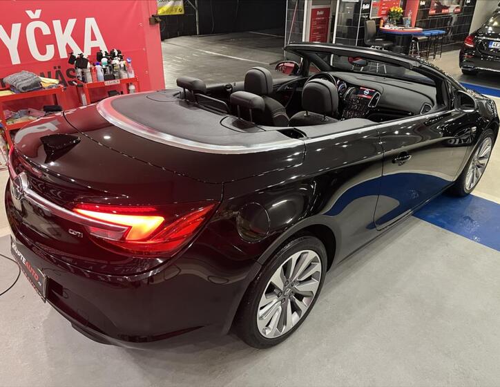 Opel Cascada 4