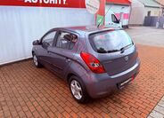 Hyundai i20 8