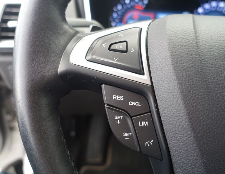 Ford Mondeo 26