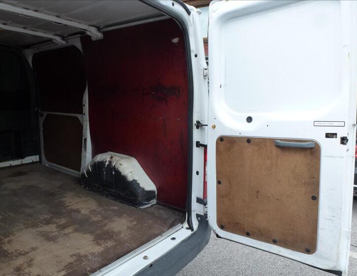 Ford Transit 19