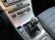 Volkswagen Passat CC 13