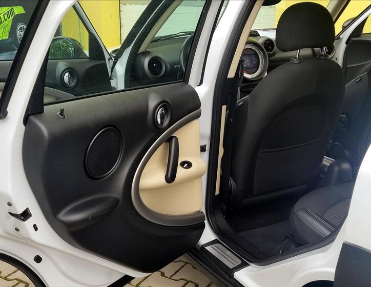 Mini Countryman 15