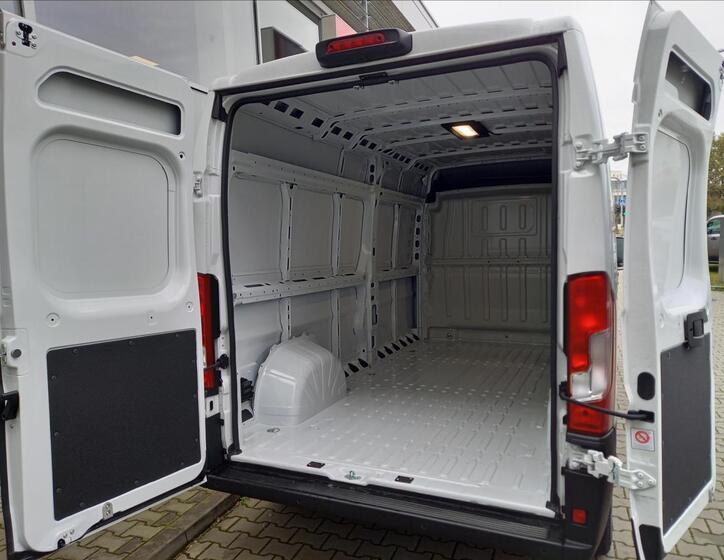Toyota ProAce 10