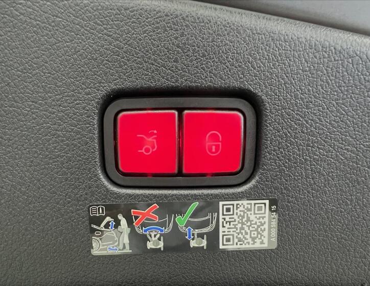 Mercedes-Benz CLE 32