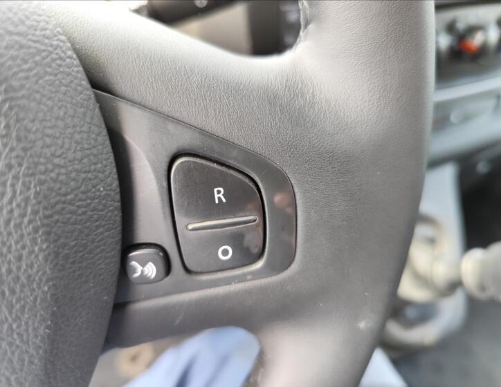 Renault Trafic 18