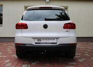 Volkswagen Tiguan 9
