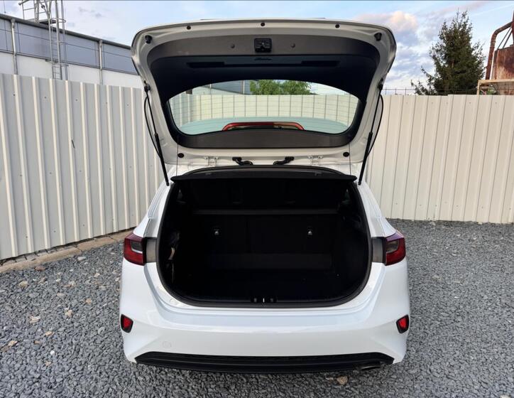 KIA Ceed 12
