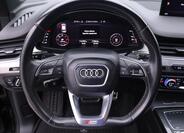 Audi Q7 21