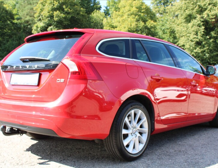 Volvo V60 4
