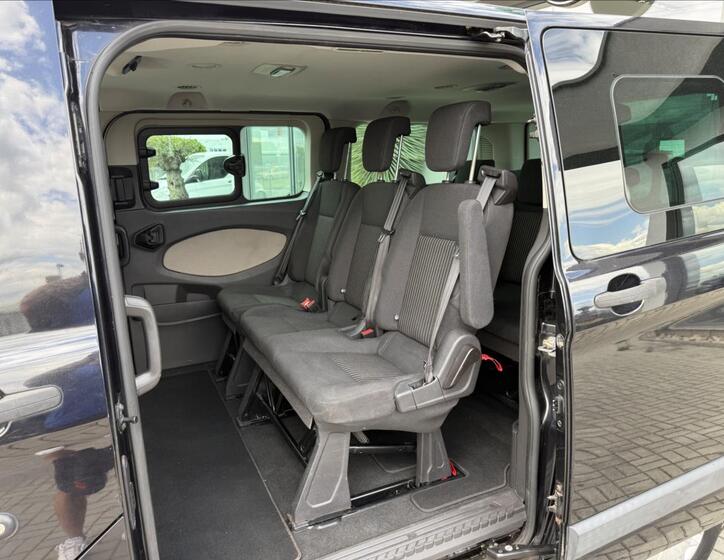 Ford Tourneo 11
