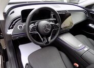 Mercedes-Benz Třídy E 12