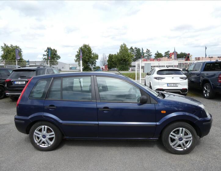 Ford Fusion 8