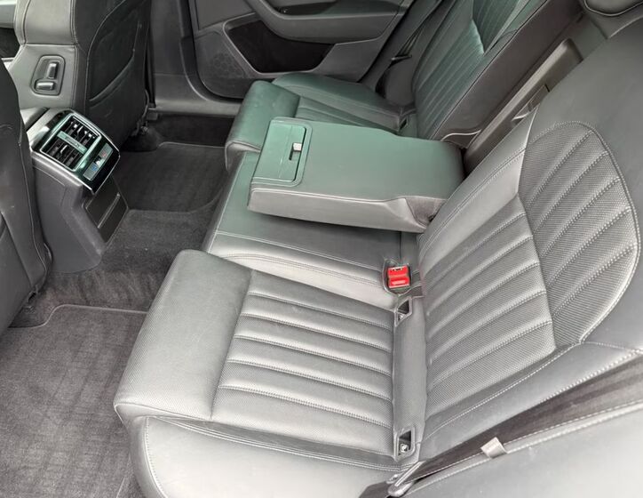 Škoda Superb 12