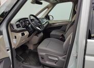 Volkswagen Multivan 8