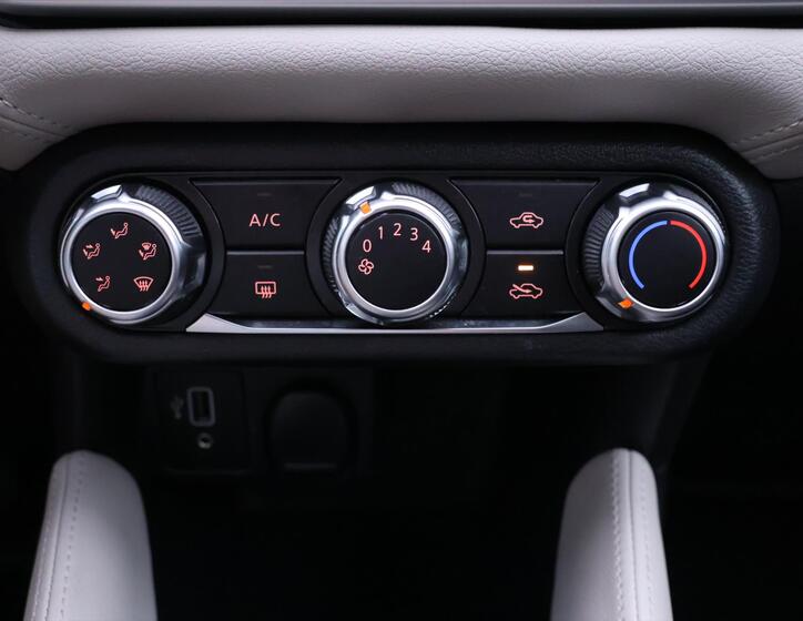 Nissan Micra 23