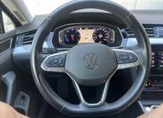 Volkswagen Passat 9