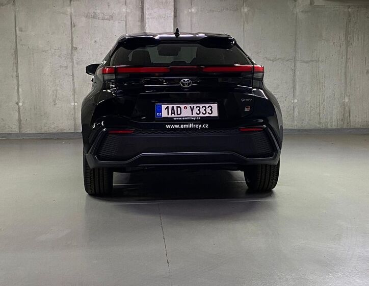Toyota C-HR 6