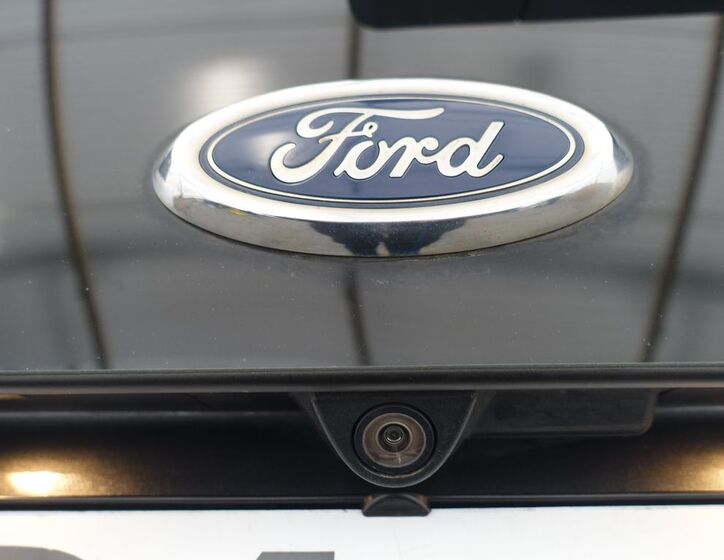 Ford Galaxy 31