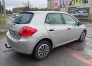Toyota Auris 11