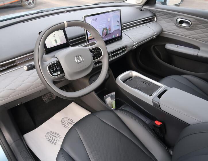 Dongfeng Box 9