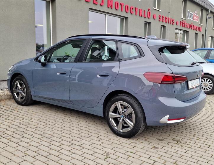 BMW Řada 2 7