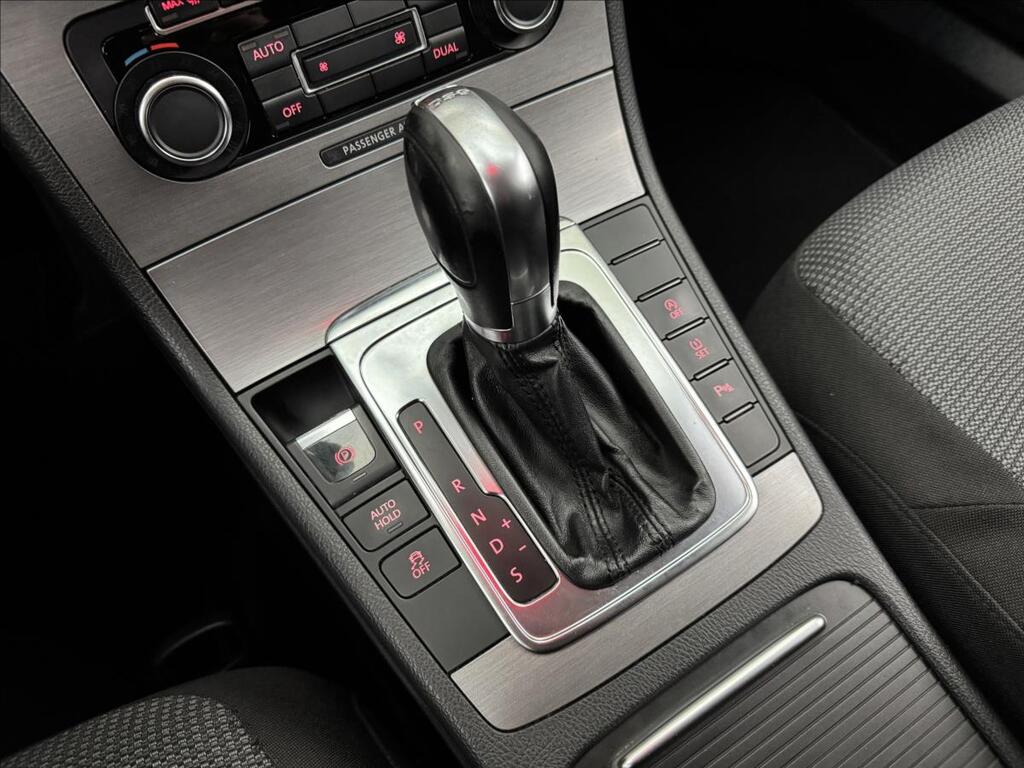 Volkswagen Passat 23