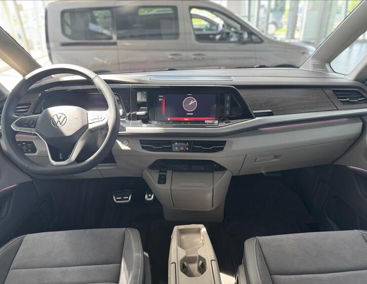 Volkswagen Multivan 5