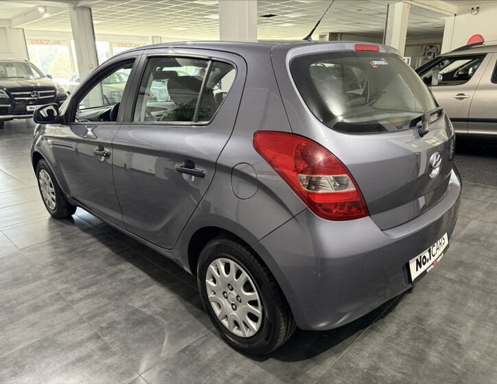 Hyundai i20 4