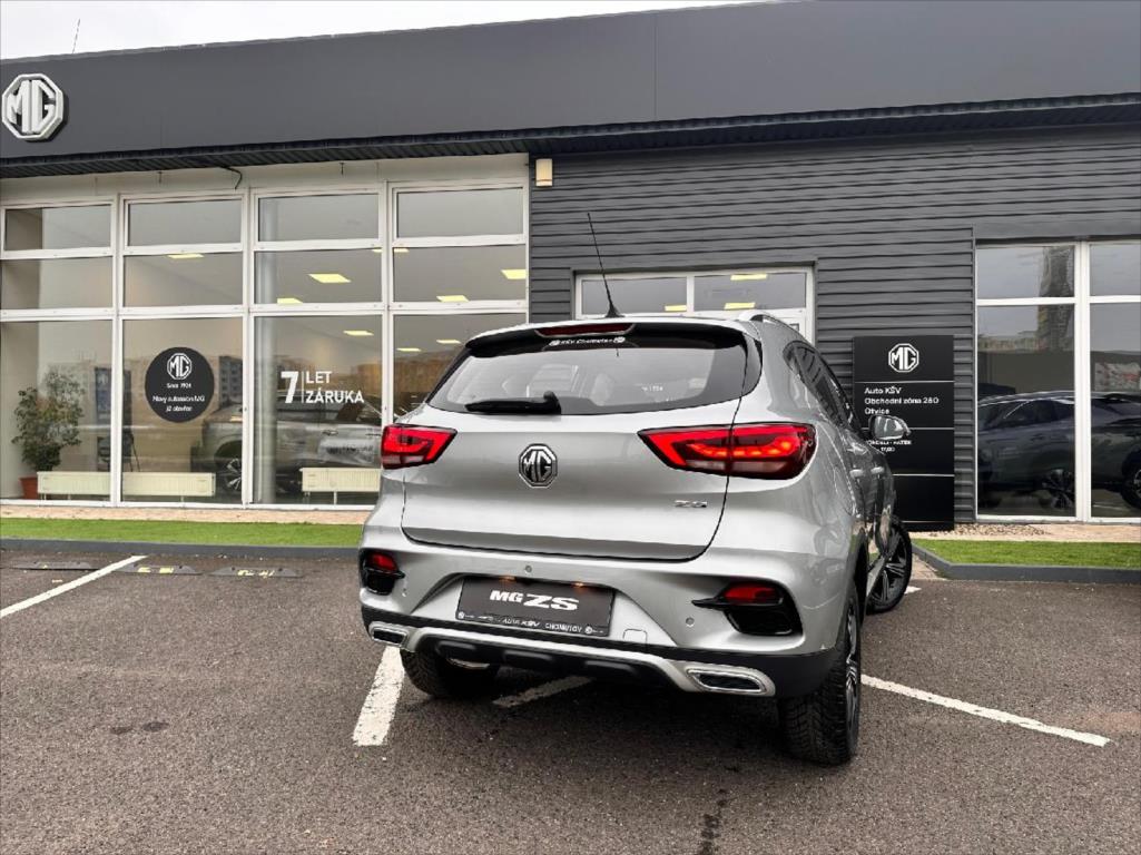 MG ZS