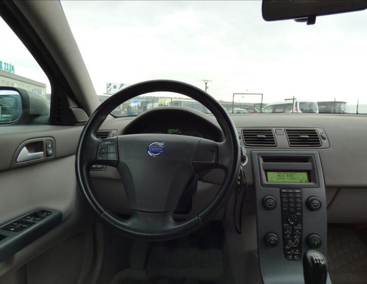 Volvo V50 18