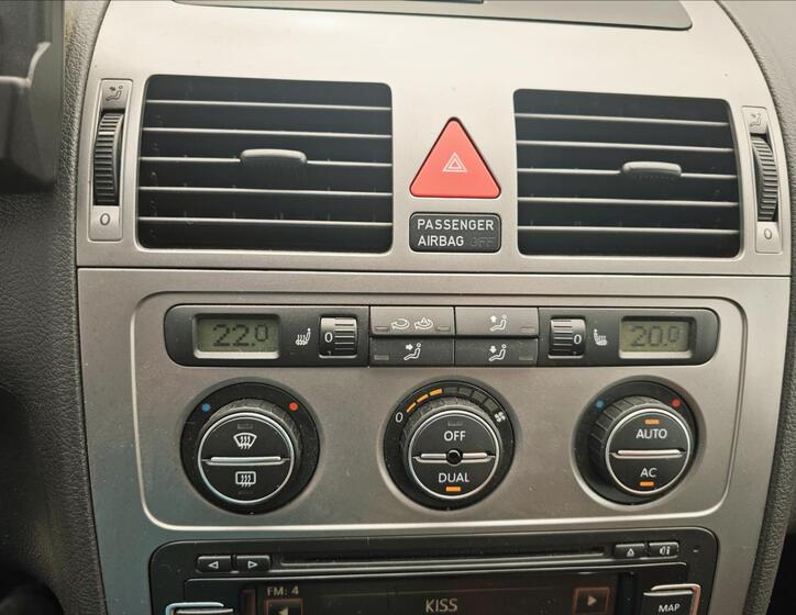 Volkswagen Touran 19