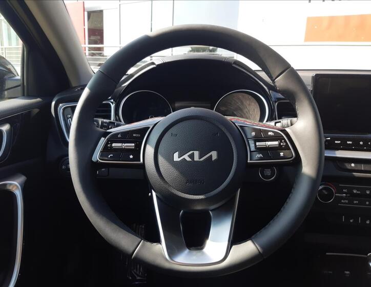 KIA XCeed 14
