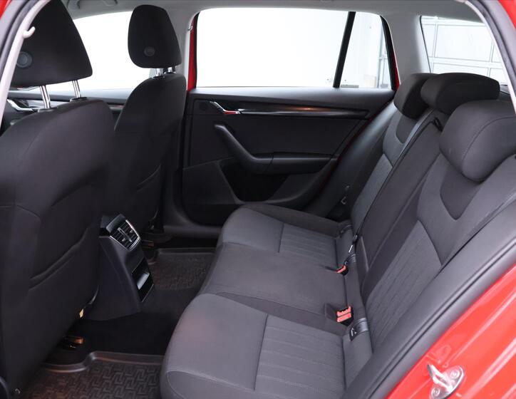 Škoda Octavia 13