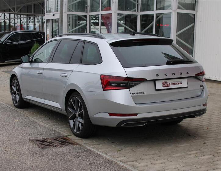 Škoda Superb 4