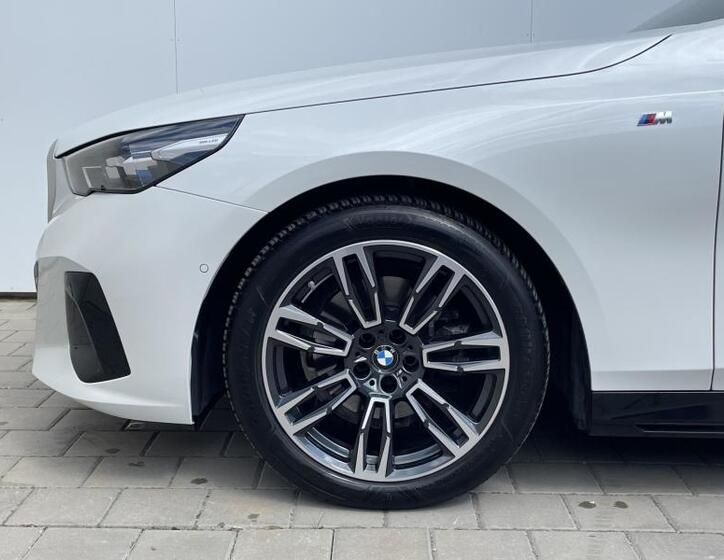 BMW Řada 5 4