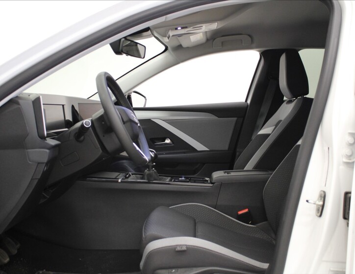 Opel Astra 6