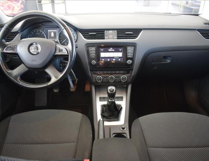 Škoda Octavia 15