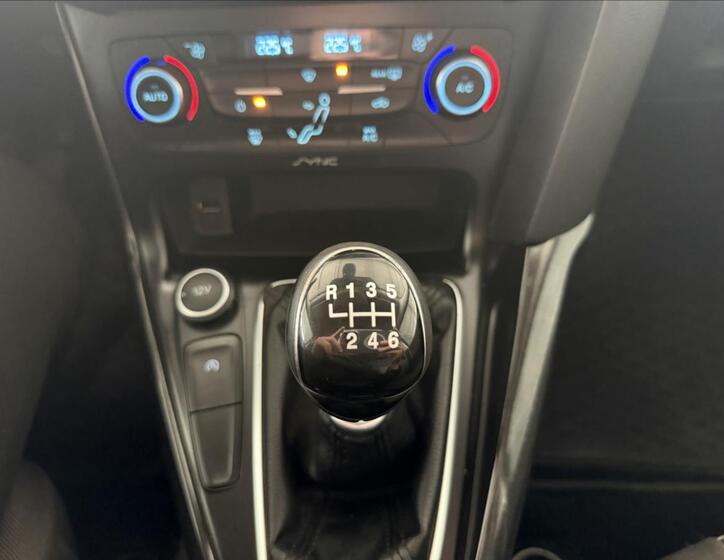 Ford Focus 18