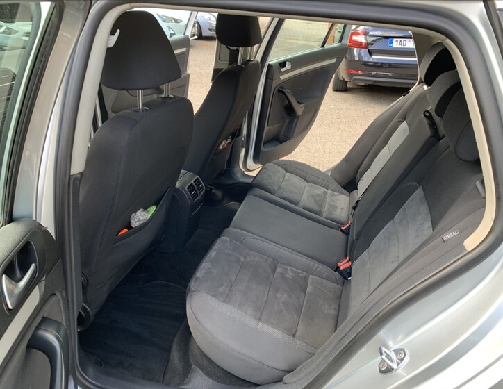 Volkswagen Golf 15