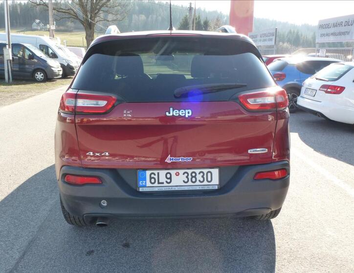 Jeep Cherokee 10