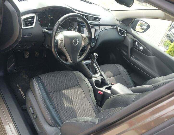 Nissan Qashqai 11