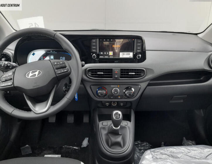 Hyundai i10 12