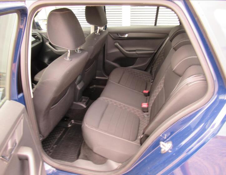Škoda Fabia 19