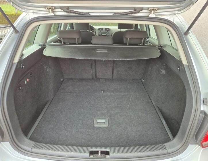 Volkswagen Golf 16