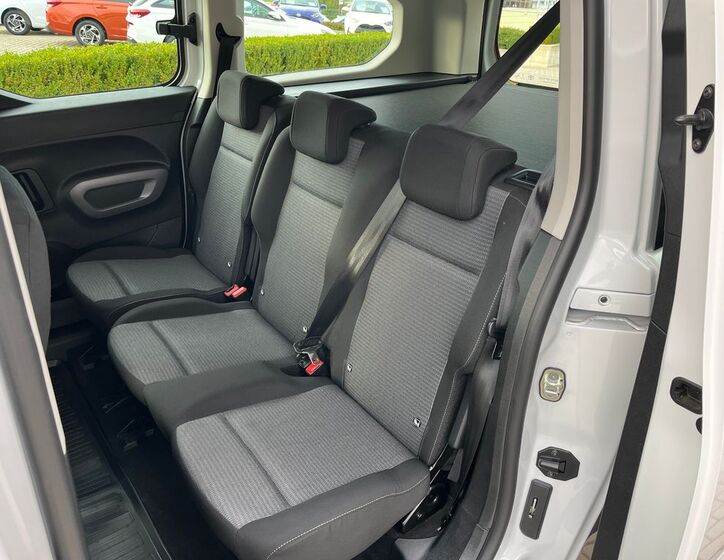Toyota ProAce City Verso 16