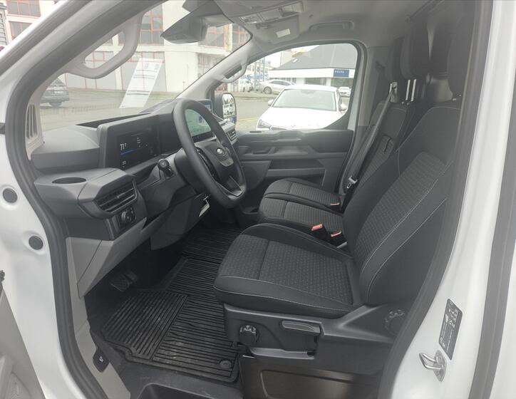 Ford Transit 9