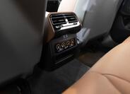 BMW i5 23