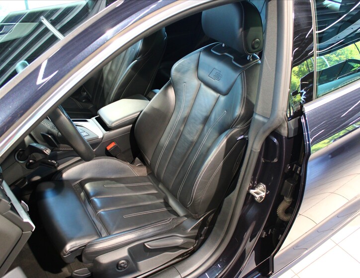 Audi A5 11
