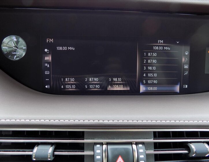 Lexus LS 500 37