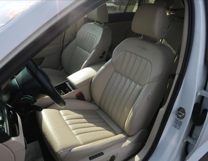 Škoda Superb 10